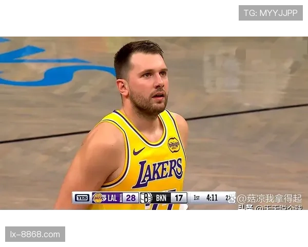 瑞安·洛赫特泳池边聊豪车，感觉他生活比比赛还精彩啊！