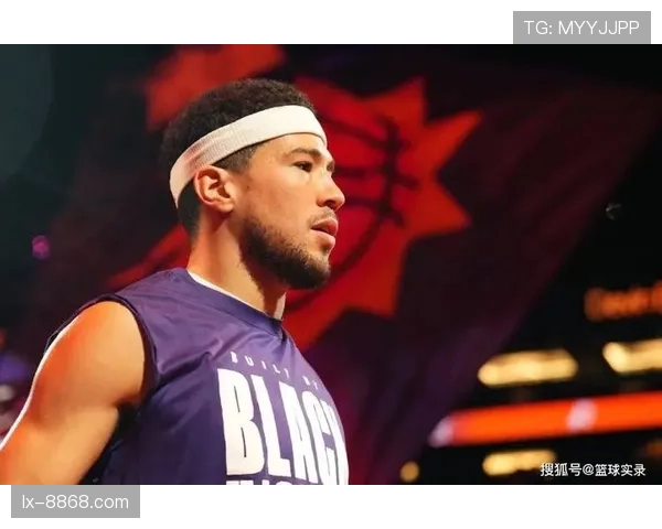 德文·布克提升无球跑动效率拉开队内得分差距